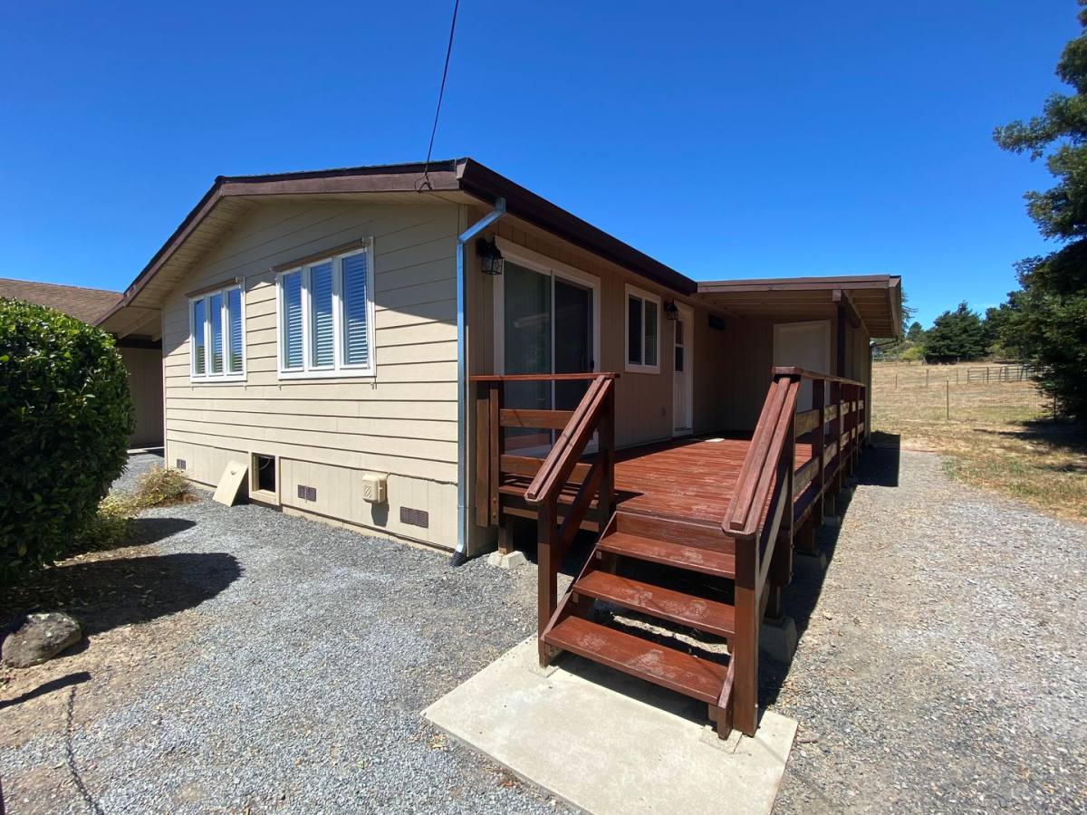House for rent at 1552 Cunningham Rd, Sebastopol, CA 95472