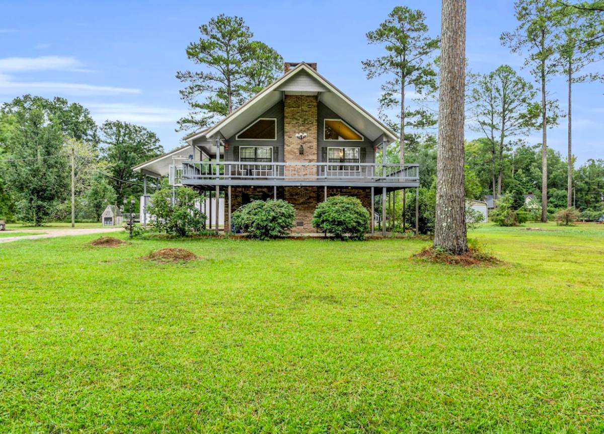House for rent at 125 Rivermont Circle, Carrollton, AL 35447