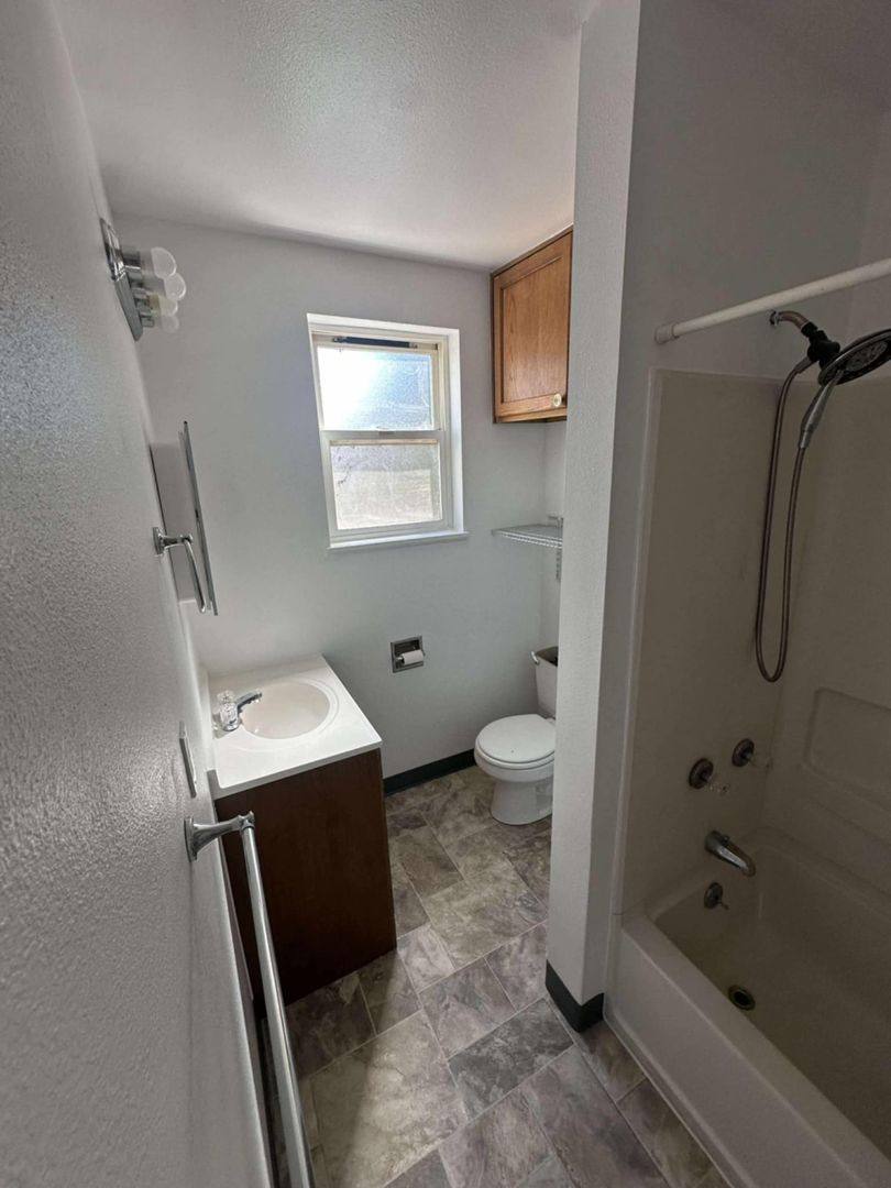 Apartment for rent at 118 E Brooks St, Goldendale, WA 98620