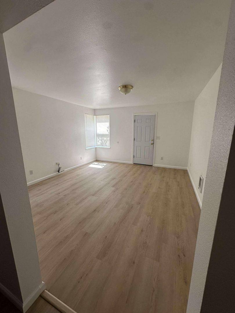 Apartment for rent at 118 E Brooks St, Goldendale, WA 98620