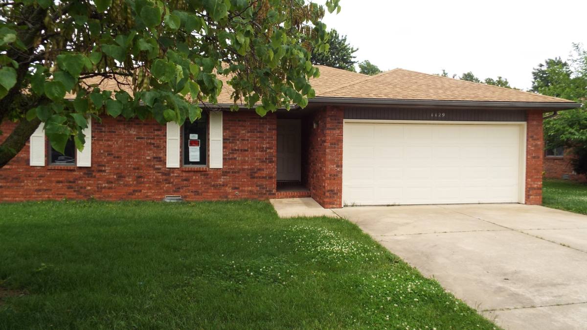 House for rent at 1129 W Lindberg St, Springfield, MO 65807