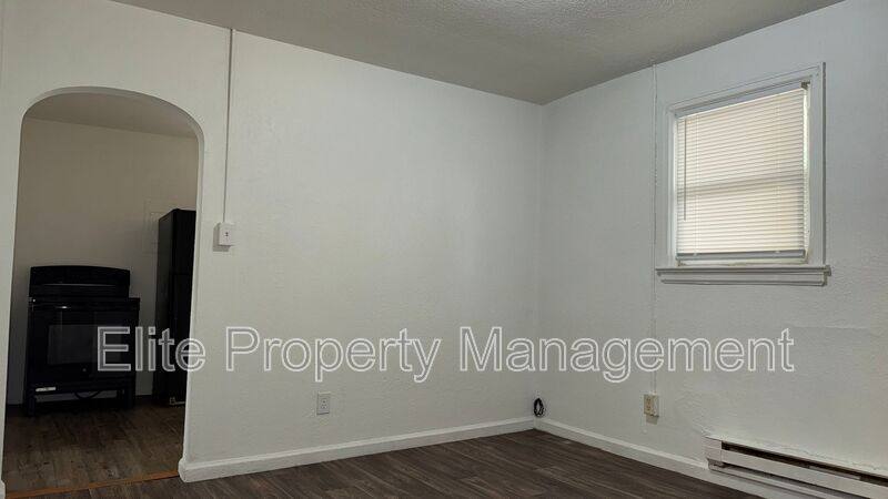 Apartment for rent at 200 W Arroyo Ave #B, Pueblo, CO 81004