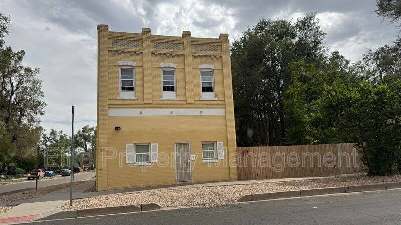 Apartment for rent at 200 W Arroyo Ave #B, Pueblo, CO 81004