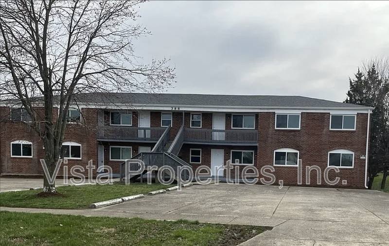 Apartment for rent at 388 Elmwood Dr #7, Radcliff, KY 40160