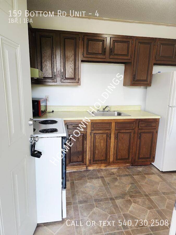 Apartment for rent at 159 Bottom Rd #4, Raven, VA 24639