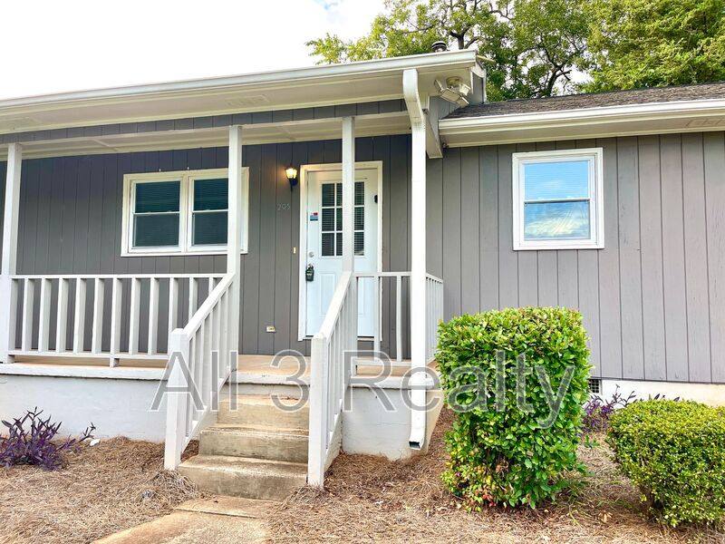 House for rent at 295 Rogers St, McDonough, GA 30253