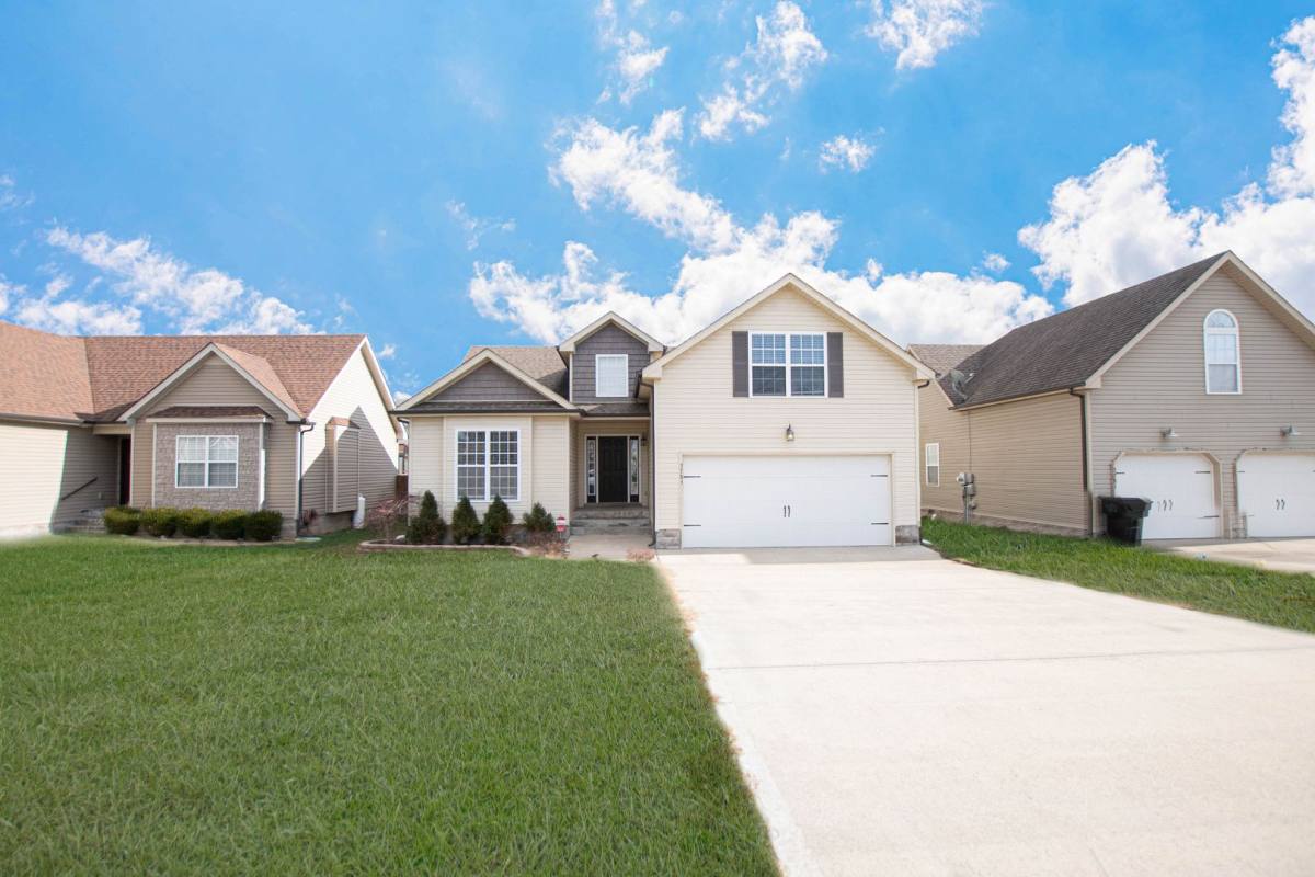 House for rent at 3783 Suiter Rd, Clarksville, TN 37040
