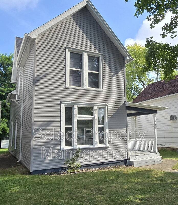 Apartment for rent at 1012 Huffman St, Fort Wayne, IN 46808