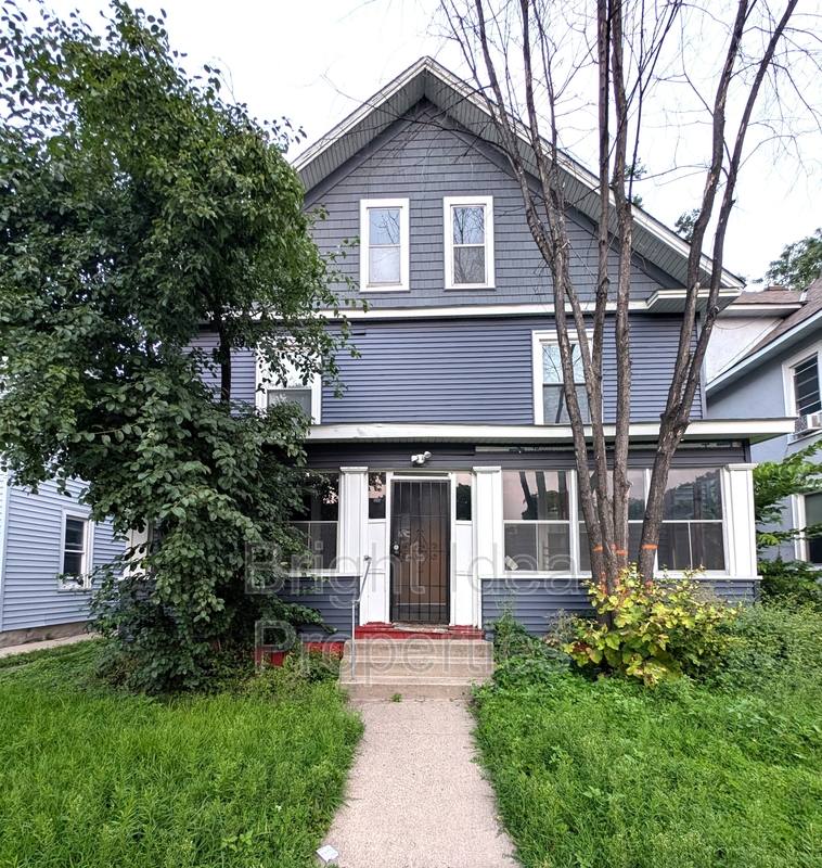 Apartment for rent at 2709 Stevens Ave #4, Minneapolis, MN 55408