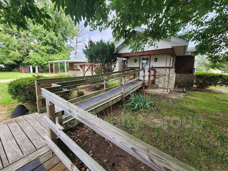 House for rent at 1616 N 11th St, Terre Haute, IN 47804