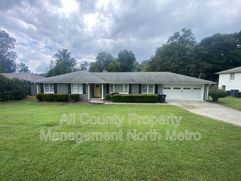 House for rent at 10100 N Coleman Rd, Roswell, GA 30075