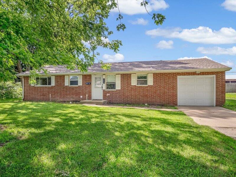 House for rent at 2001 Lasalle St, Belleville, IL 62221