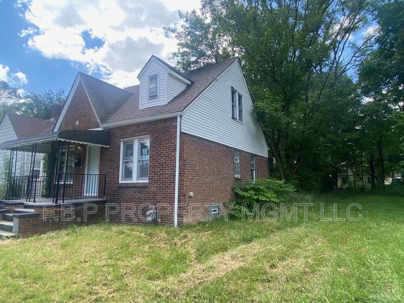 House for rent at 19333 Conley St, Detroit, MI 48234