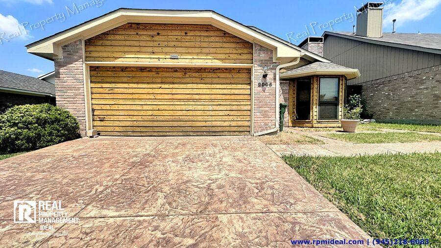 House for rent at 2005 Verlaine Dr, Carrollton, TX 75007