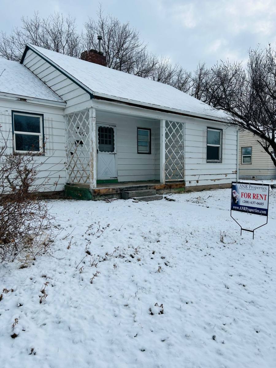 Apartment for rent at 1302 S 4th Ave, Pocatello, ID 83201