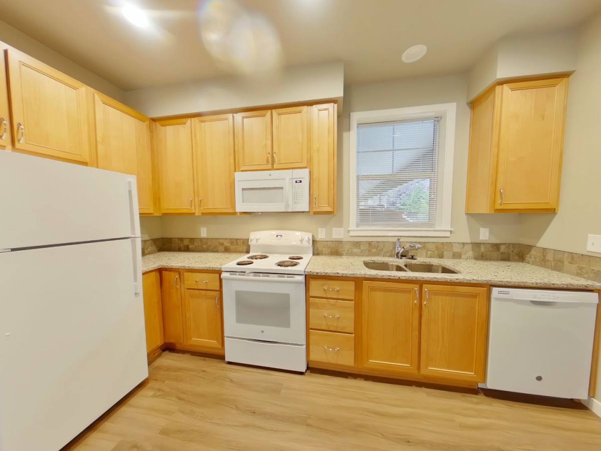 Apartment for rent at 1023-1025 Coburg Rd, Eugene, OR 97401