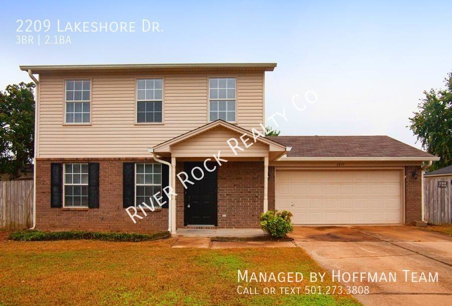 House for rent at 2209 Lakeshore Dr, Bryant, AR 72022
