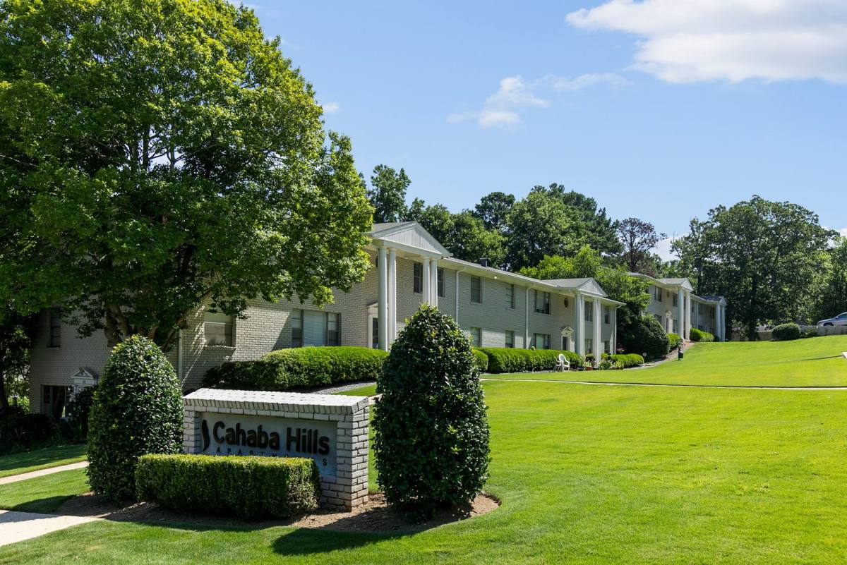 Apartment for rent at 805 Old Montgomery Highway, Birmingham, AL 35216