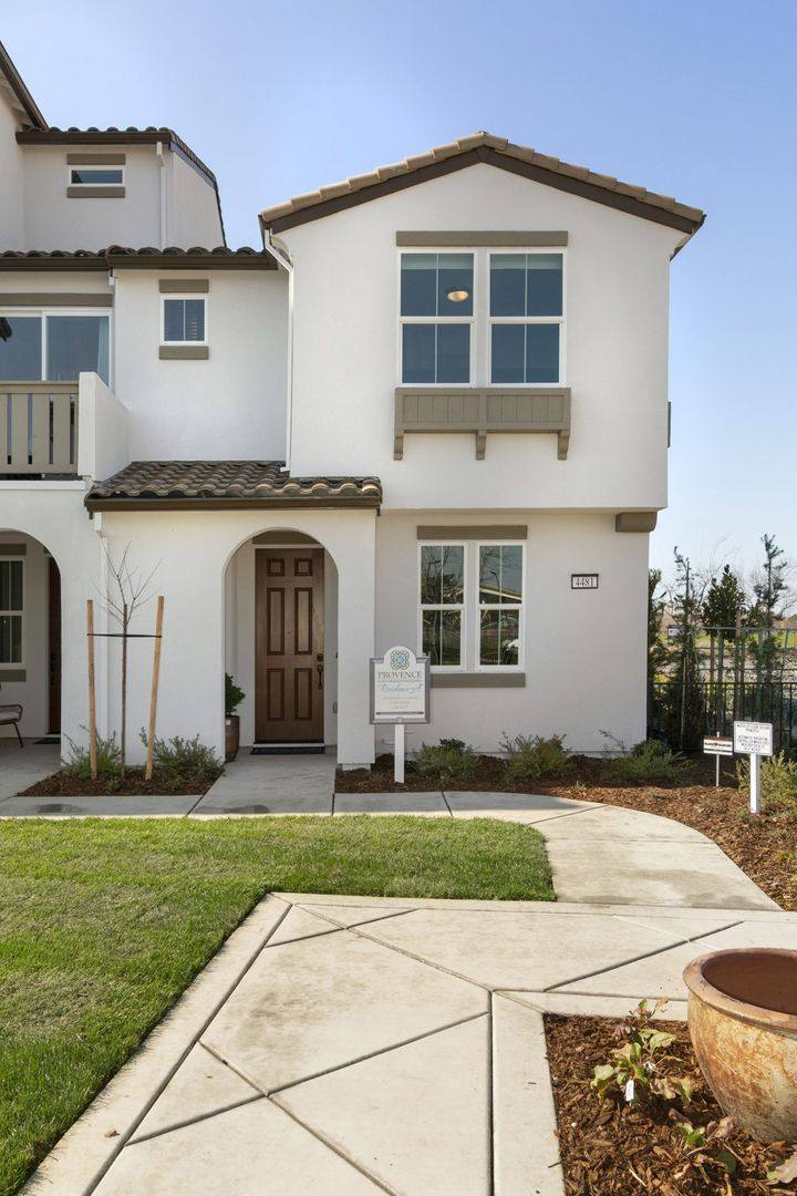 Townhouse for rent at 4481 Louvre Lane, Sacramento, CA 95834