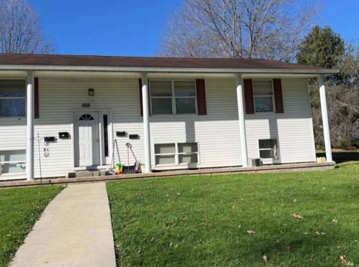 Apartment for rent at 324 S E St, Mercer, PA 16137