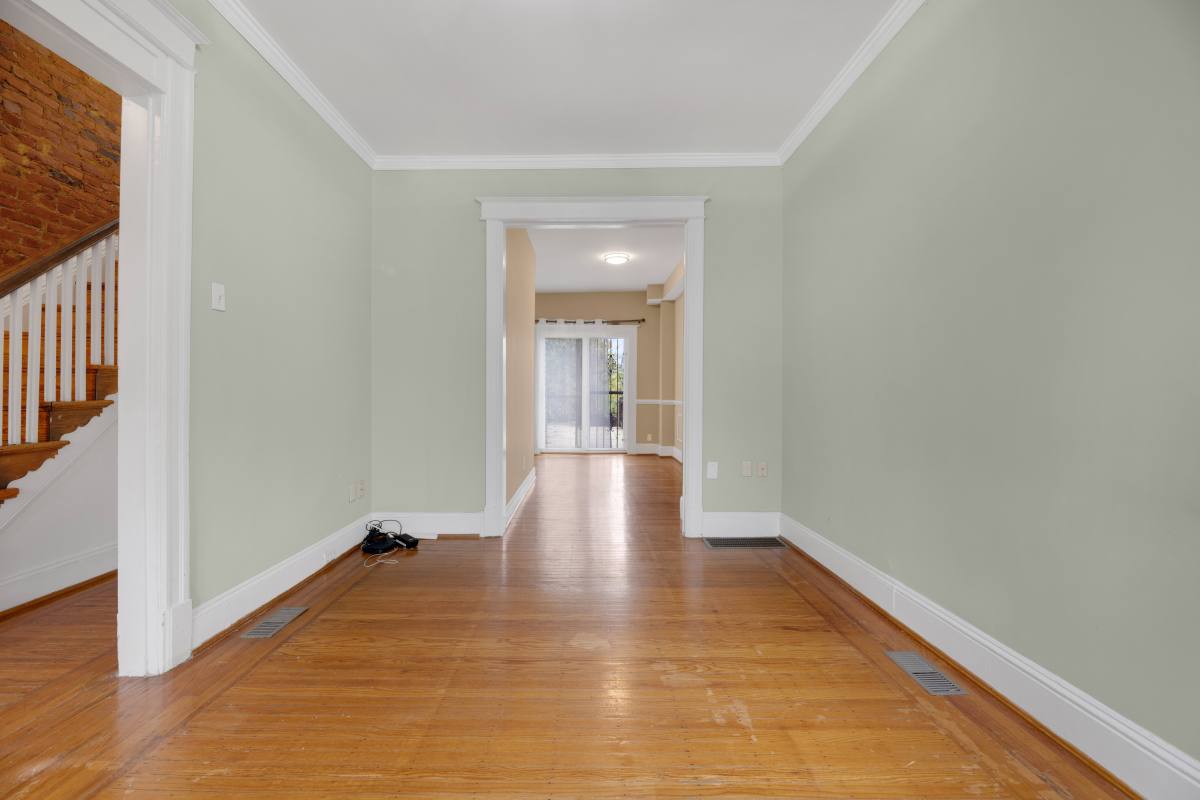 House for rent at 534 Irving St NW, Washington, DC 20010