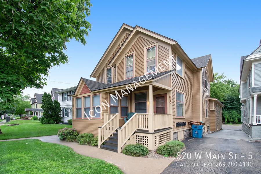 Apartment for rent at 820 W Main St #5, Kalamazoo, MI 49007