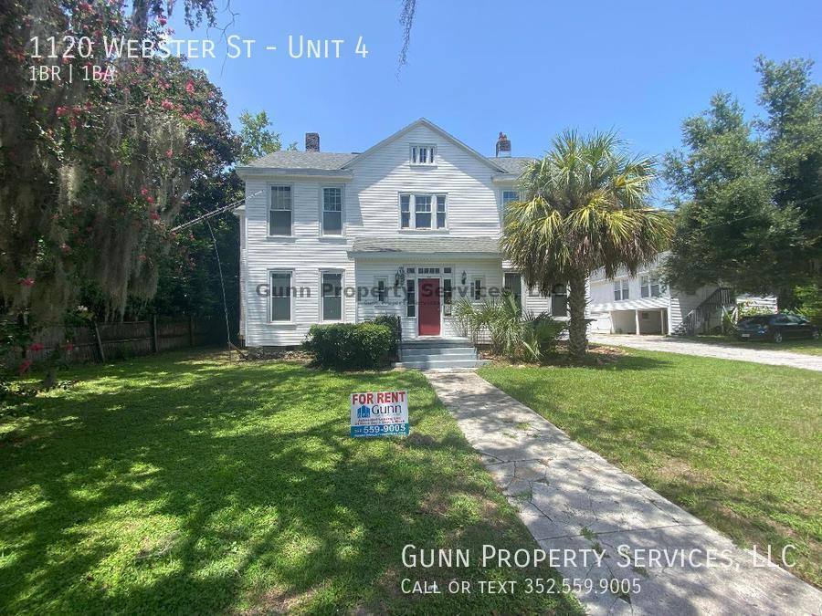 Apartment for rent at 1120 Webster St #4, Leesburg, FL 34748