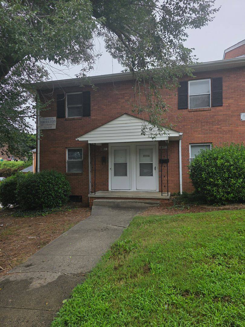 Townhouse for rent at 1607 W NW Blvd, Winston Salem, NC 27104