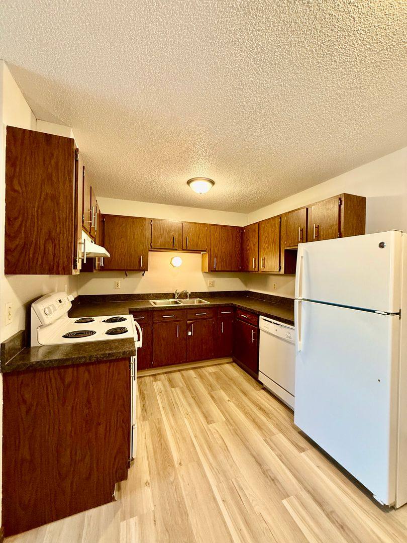 Apartment for rent at 1035 5th Ave NW, Valley City, ND 58072