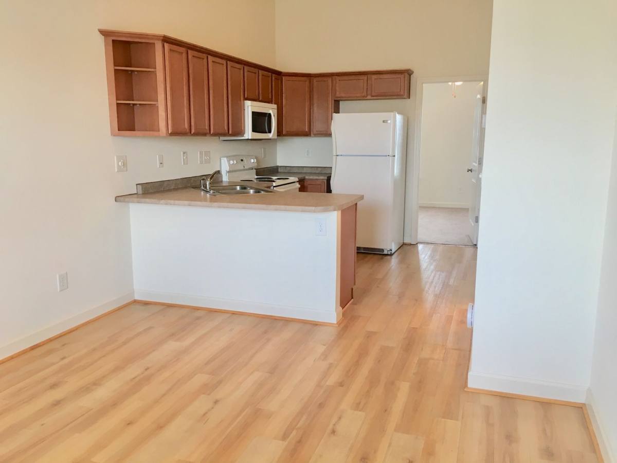 Townhouse for rent at 914-C Brawley Sch Rd, Mooresville, NC 28117