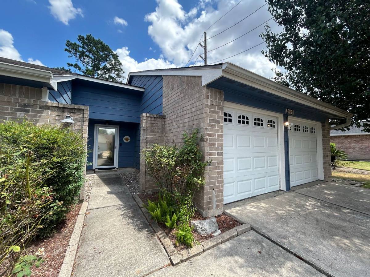 House for rent at 21414 Golden Dove Dr, Spring, TX 77388
