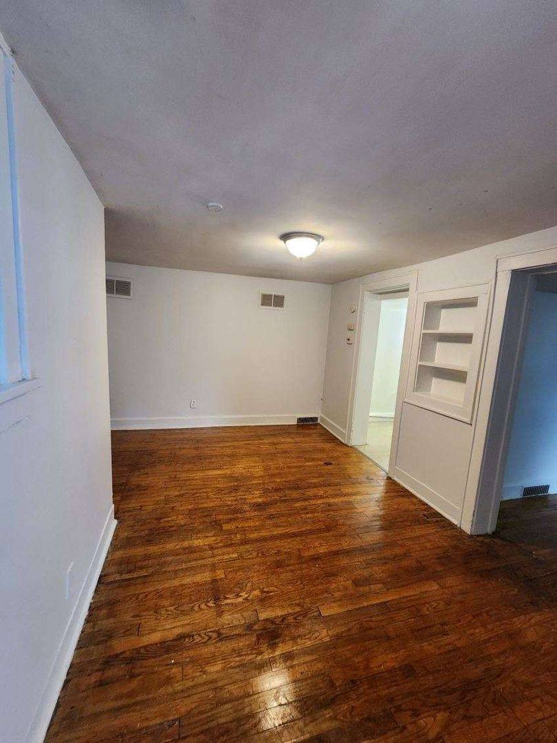 Apartment for rent at 4755 Capitol Ave, Omaha, NE 68132