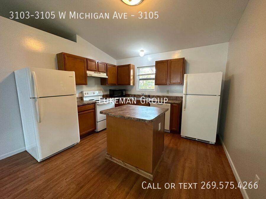 Townhouse for rent at 3103-3105 W Michigan Ave, Kalamazoo, MI 49006