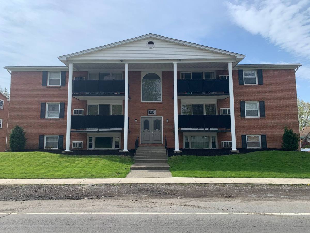 Apartment for rent at 825 Center Rd, Buffalo, NY 14224