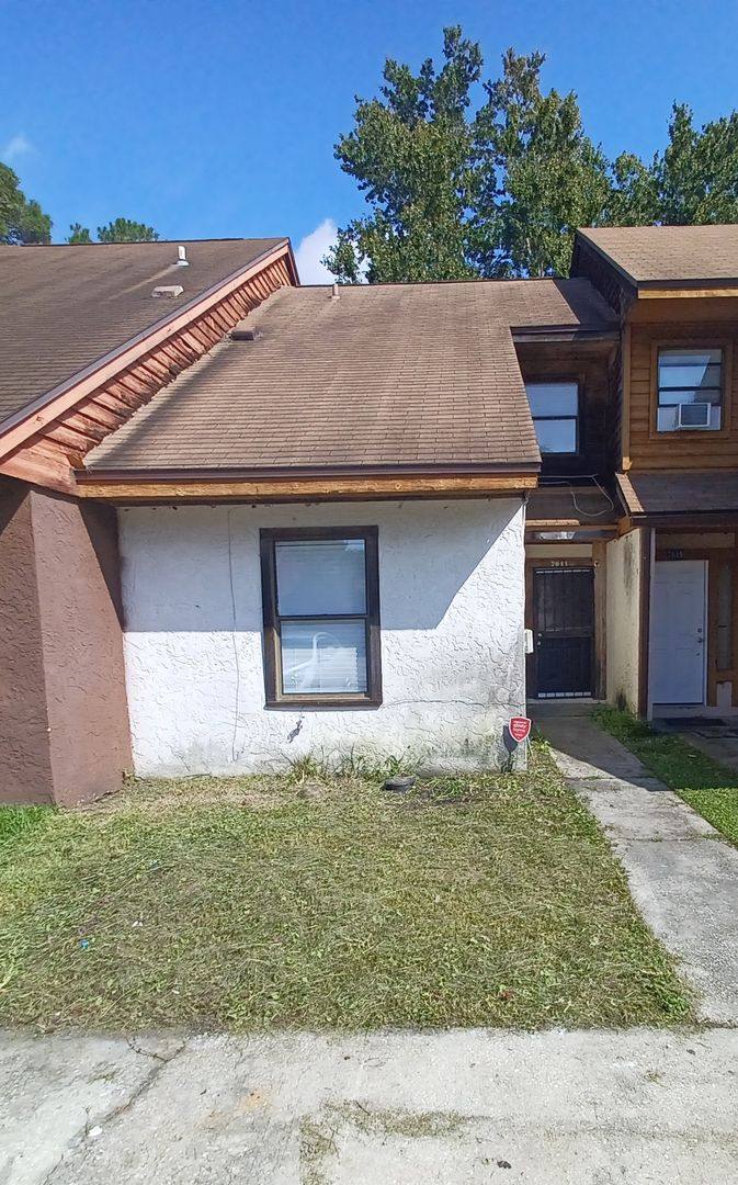 Townhouse for rent at 7641 Melissa Court N, Jacksonville, FL 32210