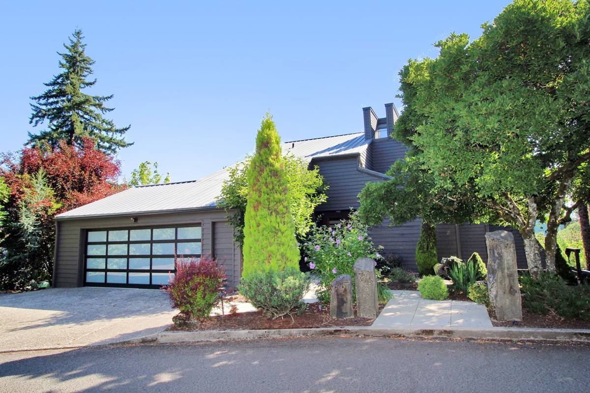 House for rent at 3131 NW Luray Terrace, Portland, OR 97210