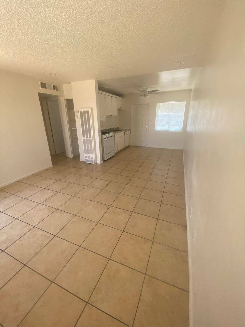 Apartment for rent at 1012 Rodgers Rd, Hanford, CA 93230