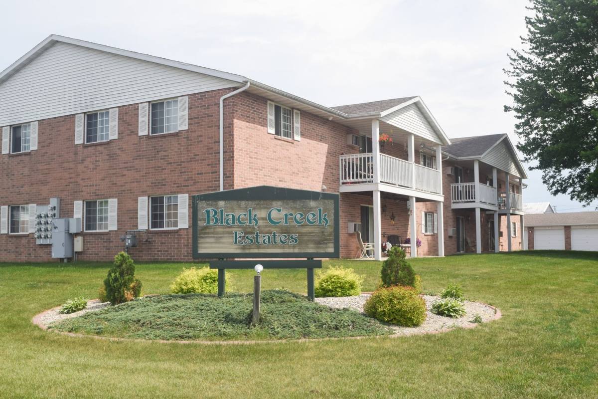 Apartment for rent at 505 S Maple St, Black Creek, WI 54106