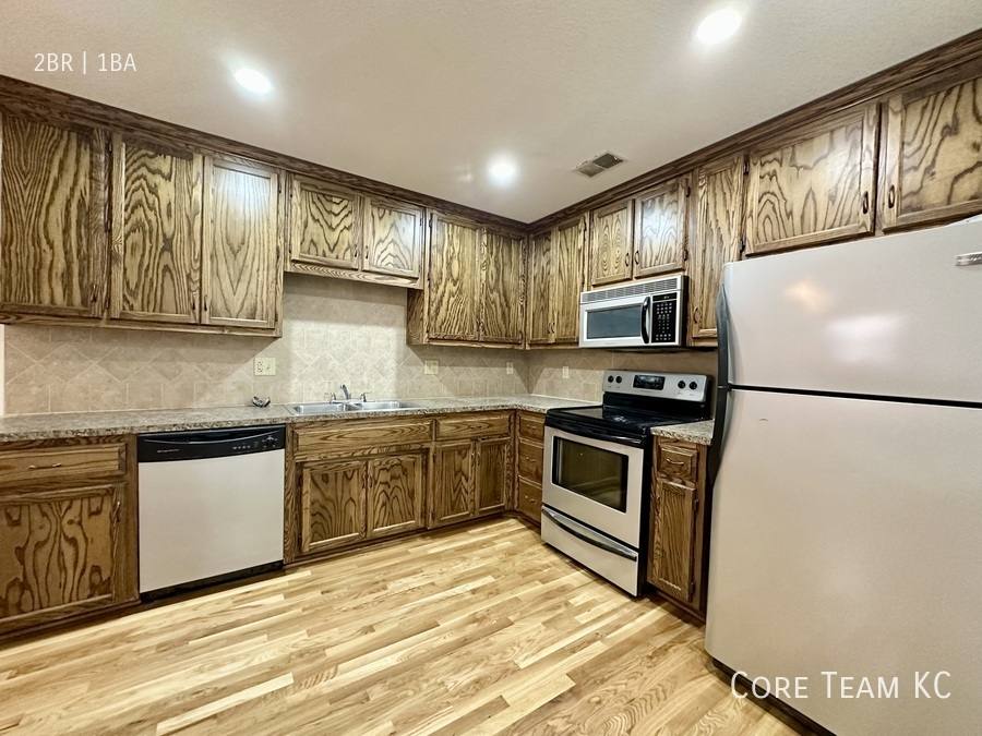 Apartment for rent at 536 Campbell St #2R, Kansas City, MO 64106