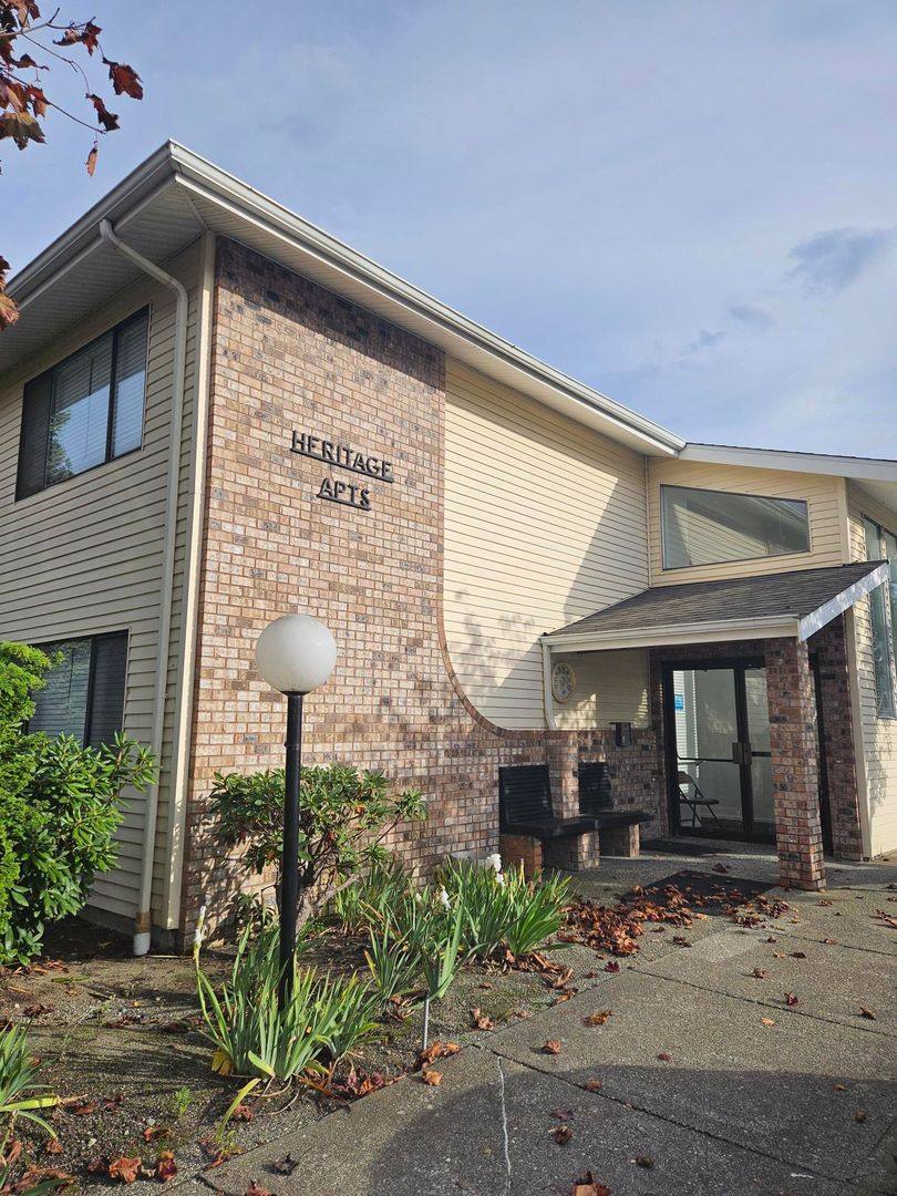 Apartment for rent at 134 E Grover St, Lynden, WA 98264