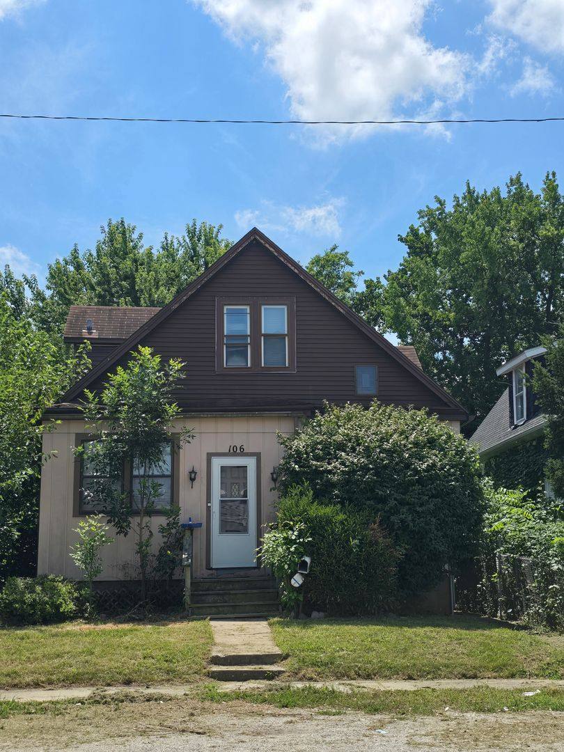 House for rent at 106 W Pine St, Springfield, IL 62704