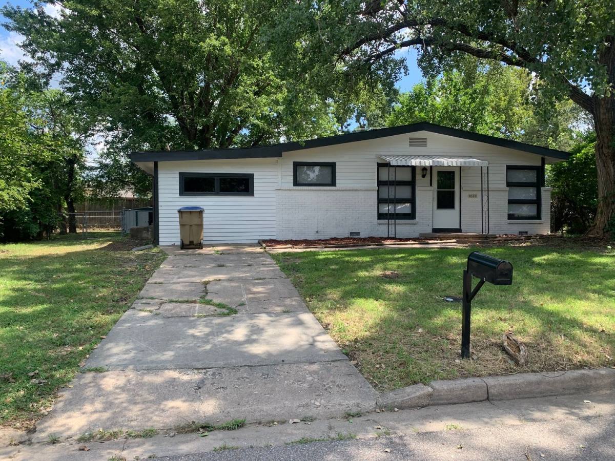 House for rent at 6020 N E Parkview St, Wichita, KS 67219