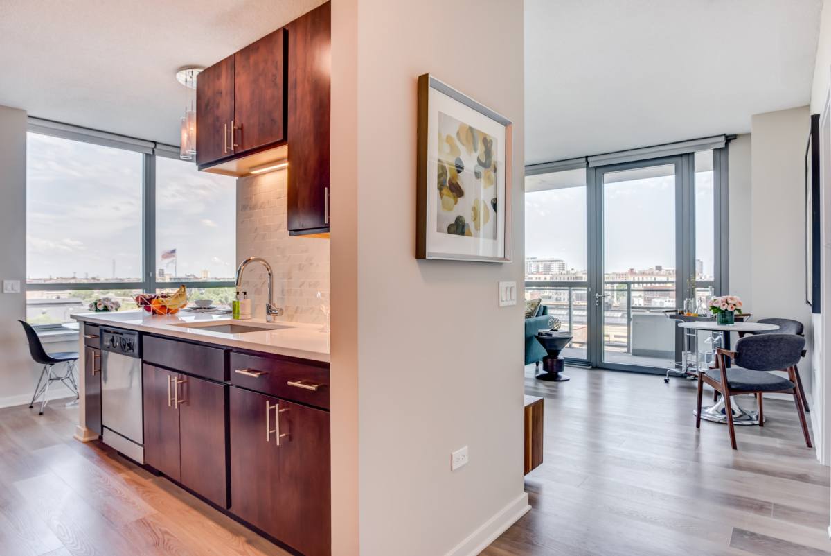Apartment for rent at 365 N Halsted St, Chicago, IL 60661