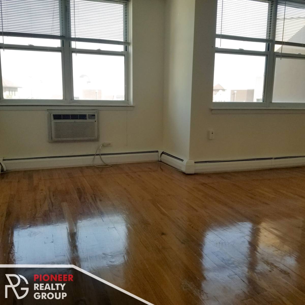 Apartment for rent at 6401 N Sheridan Rd, Chicago, IL 60626