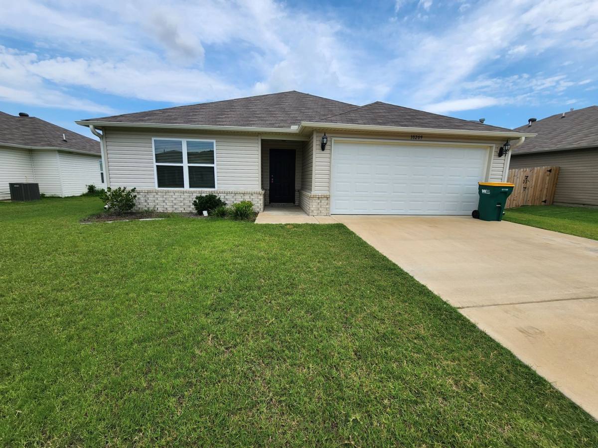 House for rent at 10209 Brandi Kay, Maumelle, AR 72113