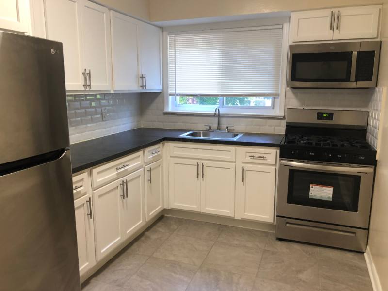 Apartment for rent at 210 Broad Ave #3A, Leonia, NJ 07605