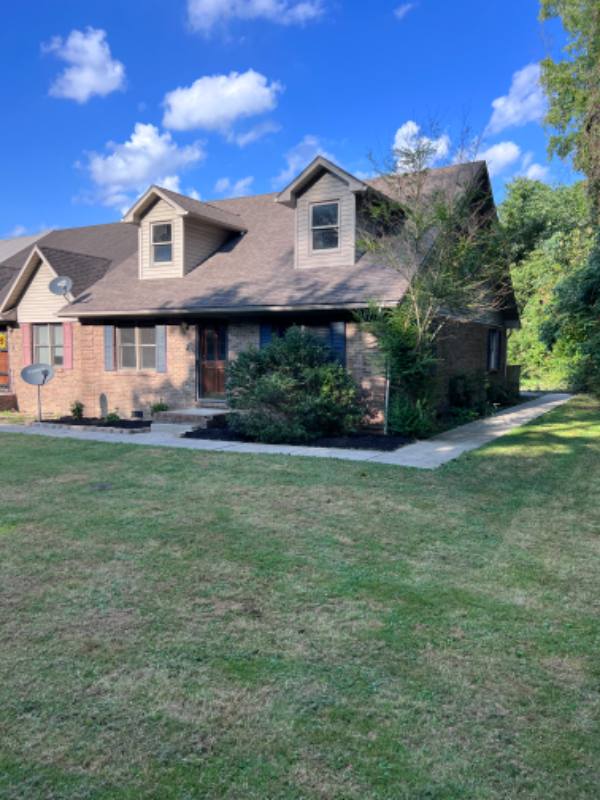 Townhouse for rent at 408 Rice St, Columbia, KY 42728