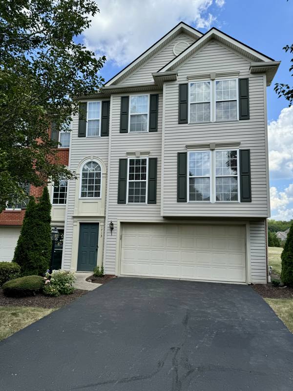 Townhouse for rent at 1713 Michael Dr, Pittsburgh, PA 15227