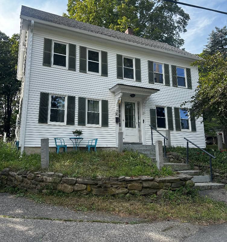 Apartment for rent at 30 Spring St #B, Newmarket, NH 03857