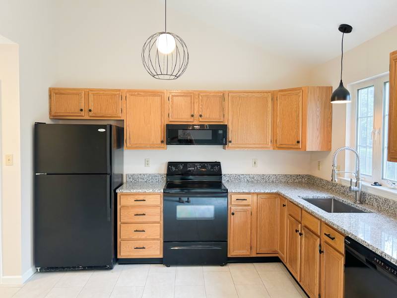 Townhouse for rent at 21 Oakgrove Lane, Millersville, PA 17551